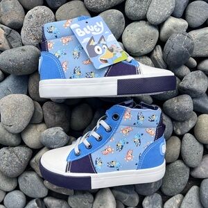 🎈BLUEY🎈 Bluey & Bingo Hi Sneaker with side Zipper Blue Light Blue NWT Keepy Uppy